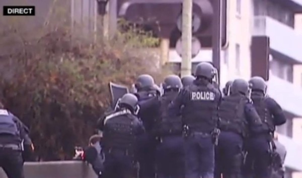 Dos muertos en tiroteo y toma de rehenes en París&nbsp;