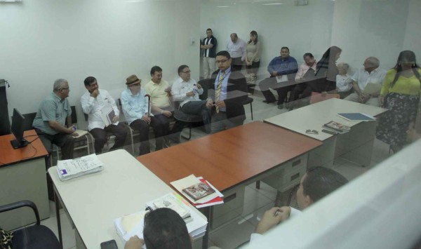 Exdirectivos del IHSS se defenderán en libertad