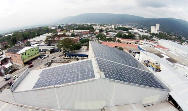 Energía solar surge como opción para solucionar la crisis de la Enee