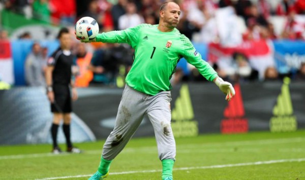 Arquero húngaro más veterano de la Euro se retira de su selección