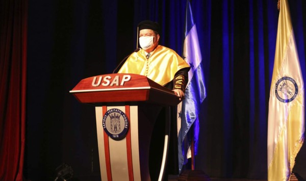 Ceremonias de graduaciones en la Usap