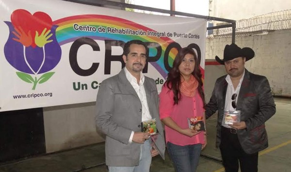 Miguel Alcaza desde Baja California, Lily y Humberto Morales desde Minessota, EUA.