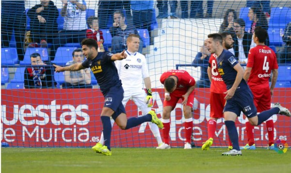 'Jona' Mejía suma su décimo gol y da el triunfo al UCAM Murcia