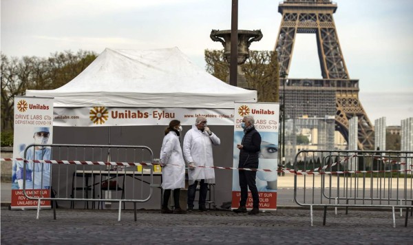 Francia reporta 574 muertes más en las últimas 24 horas por coronavirus y roza los 15.000 fallecidos