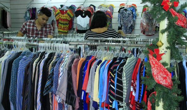 Comercio sampedrano se pule para doblar ingresos en época navideña