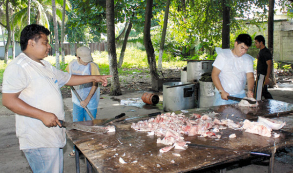 Tamales, alimento de tradición hondureña