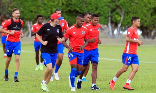 Oficial: Brayan Beckeles se queda en el Olimpia