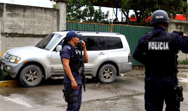 Sicario en moto mata a dos hermanos mecánicos en San Pedro Sula