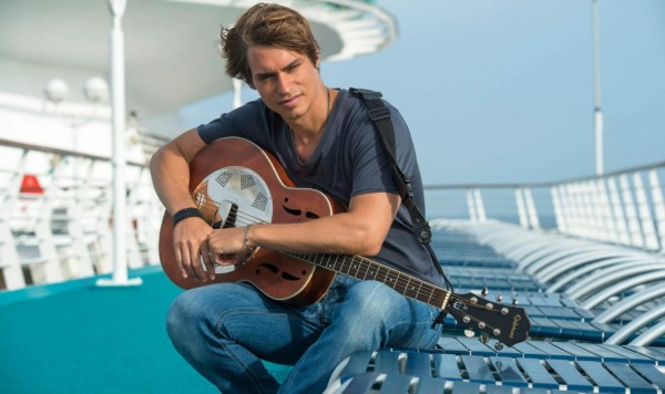 Hijo no le guarda rencor a Carlos Baute