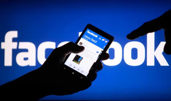 Facebook cierra 500 cuentas que buscaban influir en varios países