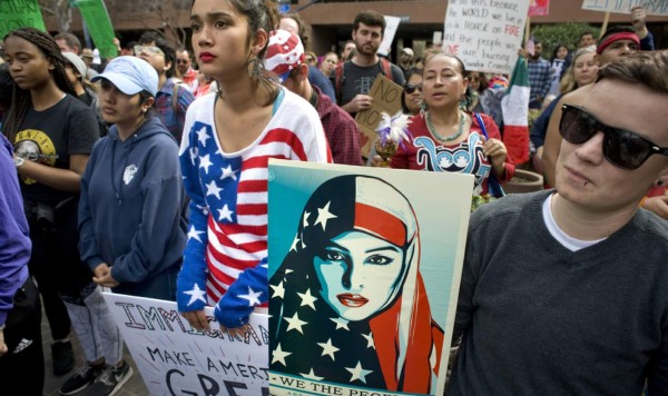 Activistas de EUA piden apoyo a congresistas ante nuevas medidas migratorias