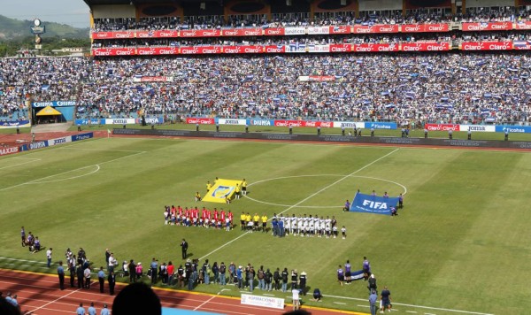 Duro castigo de la FIFA a Honduras por cánticos homofóbicos