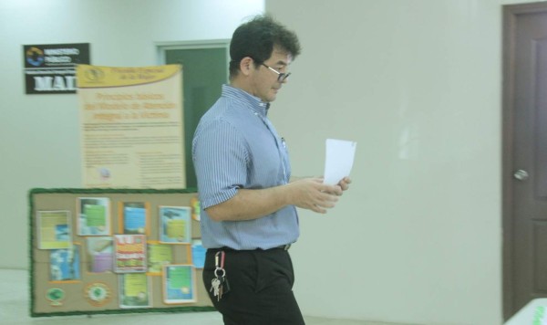 Gerente de Ihss asegura que pacientes ya no compran materiales