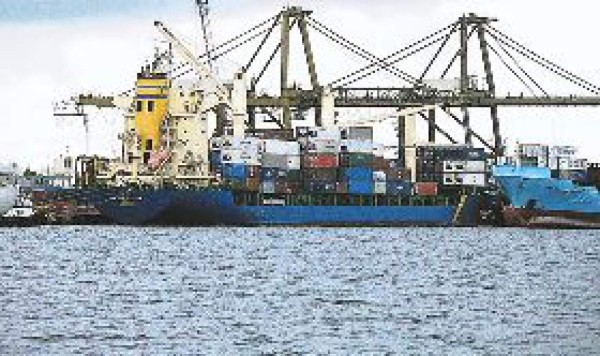 Revisan convenios marítimos