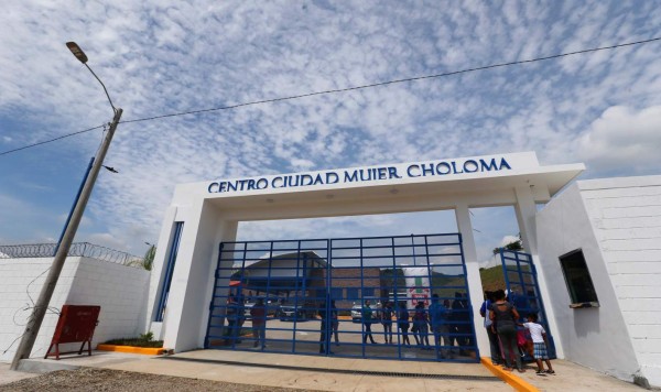 Ciudad Mujer atenderá a 45,000 mujeres