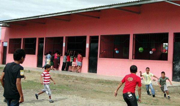 Estudiantes de EUA construirán la escuela 15 en aldeas progreseñas