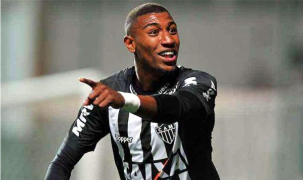 El Barça ficha al lateral brasileño Emerson De Souza, cedido primero al Betis