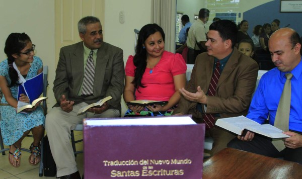 'Estamos fortalecidos”, afirman testigos de Jehová tras tragedia