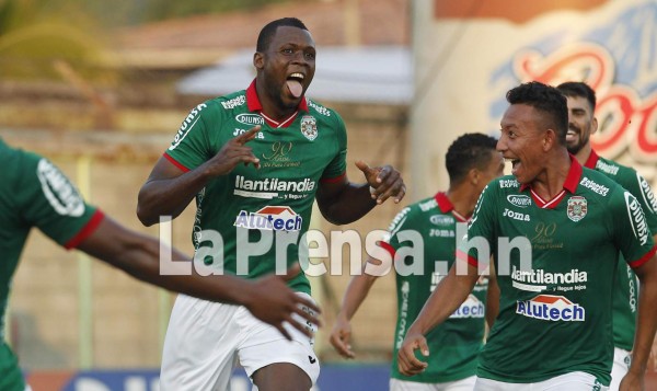 Colombiano Arboleda guía al triunfo a Marathón y hunde al Social Sol