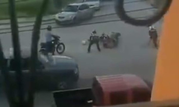 Captan en video a sicarios cuando matan a un hombre en Puerto Cortés