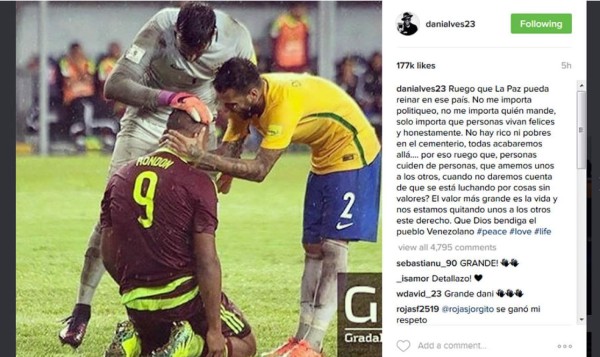 Dani Alves muestra su lado más solidario con los venezolanos