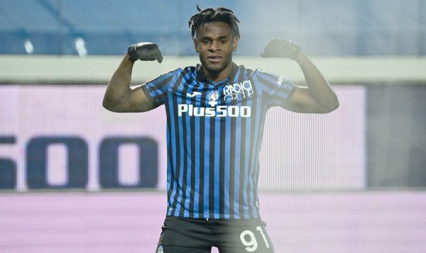 Duván Zapata brilló para la clasificación del Atalanta a la final de la Copa Italia. Foto AFP