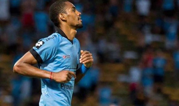 Jerry Bengtson fue objeto de insultos racistas en Argentina