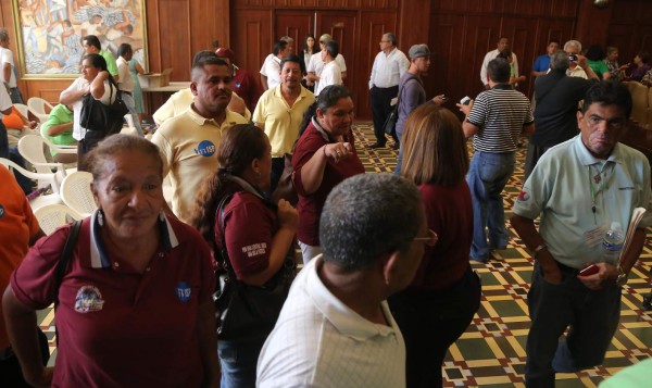 Por desacuerdo no firmaron contrato colectivo