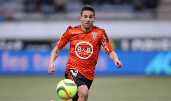 ALTACH, AUSTRIA - AUGUST 05: Raphael Guerreiro of Dortmund in action during the friendly match between AFC Sunderland v Borussia Dortmund at Cashpoint Arena on August 5, 2016 in Altach, Austria. (Photo by Deniz Calagan/Getty Images)