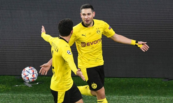 El Borussia Dortmund logró su clasificación a los octavos de final de la Champions League. Foto AFP