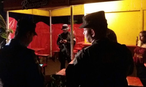 Un policía muerto y un herido deja balacera en Colón