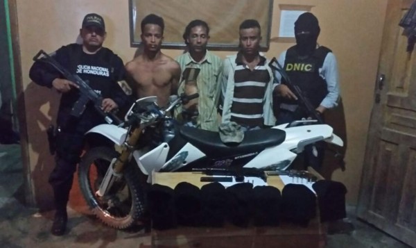 Capturan a sospechosos de asesinar a jefe de la Policía de Victoria, Yoro