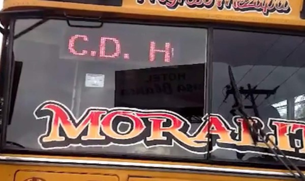 VIDEO: El bus del Honduras Progreso y su llamativo mensaje