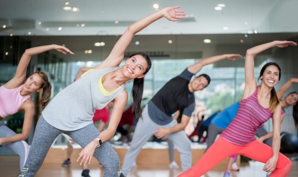 Tanto caminar como hacer ejercicio se vinculan con menos insuficiencia cardiaca en las mujeres mayores