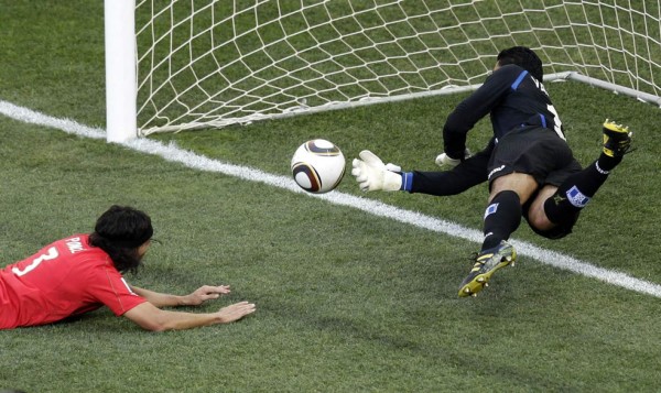 Noel Valladares: 'Quiero hacer otras cosas y no depender del fútbol”