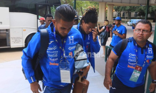 Selección de Honduras arribó cabizbaja a Dallas