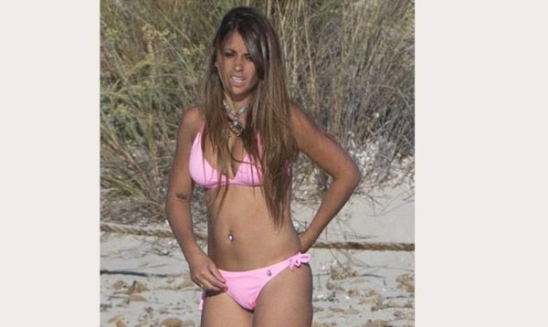 Antonella Roccuzzo enamora con su figura en Ibiza