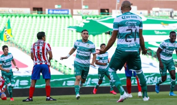 Video: Las Chivas fueron derrotadas por Santos Laguna en jornada 2 de la Liga MX