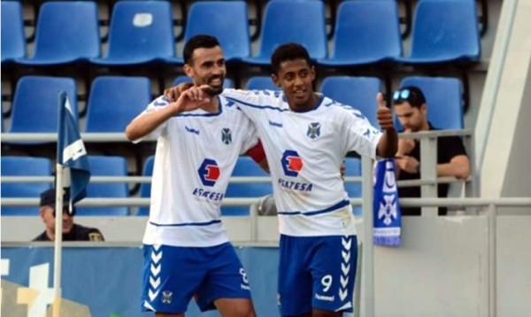 'Choco' Lozano vuelve a marcar con el Tenerife de España