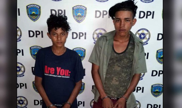 Capturan a dos jóvenes traficantes de droga en El Paraíso