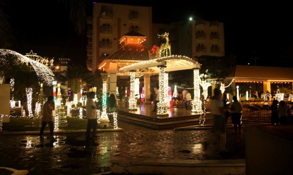 La Ceiba tiene por primera vez una Villa Navideña