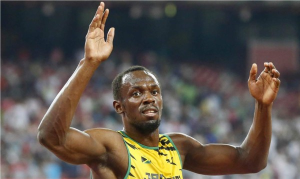Usain Bolt completa triplete