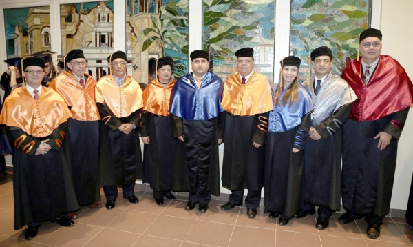 Alegría por los éxitos logrados