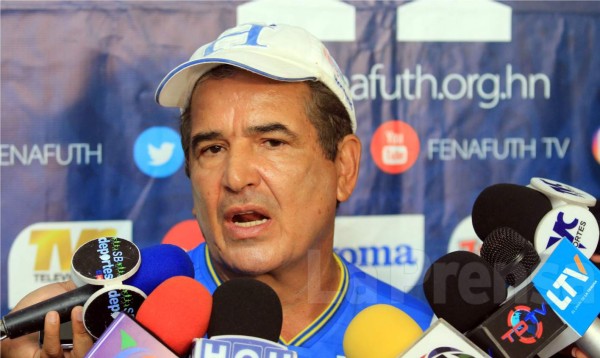 Jorge Luis Pinto le pide a los legionarios 'que se brinden al máximo'