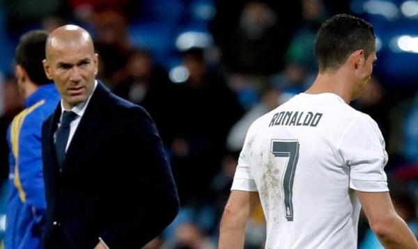 Cristiano Ronaldo se ha convertido en un problema para Zinedine