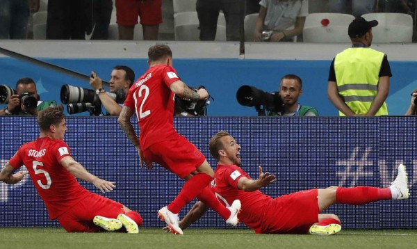 Harry Kane da un triunfo agónico a Inglaterra frente a Túnez
