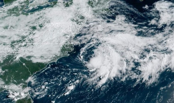 Guatemala en alerta máxima por el inminente impacto de Nana  