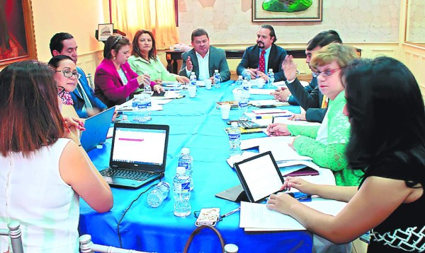 Diputados conocerán esta semana el dictamen de ley de financiamiento