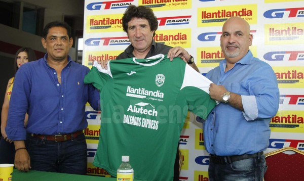 El Marathón presentó a Héctor Vargas como su nuevo técnico