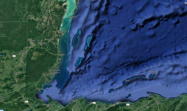 Buscan a tres náufragos hondureños frente a las costas de Belice